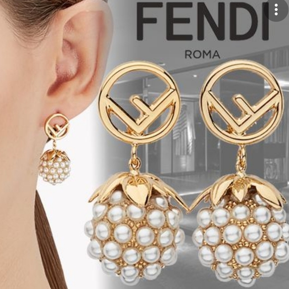 Fendi pearl earrings - Picture 7 of 7
